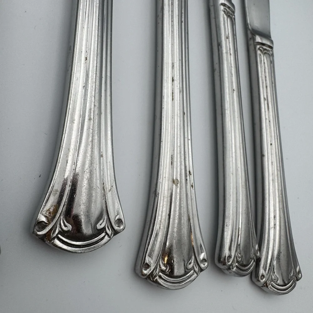 19 Piece Wallace RESPLENDENCE 18/10 Stainless‎ Flatware Fork Knife